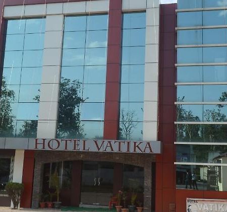 Hotel Vatika 戴尔豪斯 外观 照片